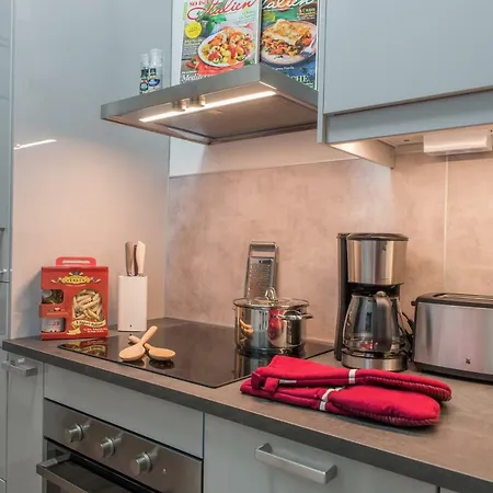 Ferienwohnung Rheinallee Apartment *